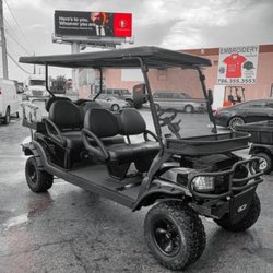 JC Golf Cart - Black Lifted 6 Pass Alpha Series