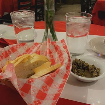 Mamma Mia - Bread n olives. Soo good - Italian Near Me - Bakersfield, California Mamma Mia - Bread n olives. Soo good - Italian Near Me - Bakersfield, California