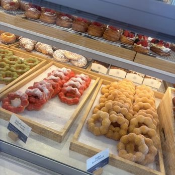 Paris Baguette - Bakeries Near Me - Commack, New York Paris Baguette - Bakeries Near Me - Commack, New York