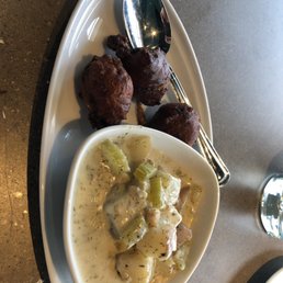 Claim Chowder and clamcakes.