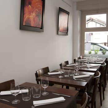 Chez Léonie - léonie vue intérieure - Bistros Near Me - Biarritz, 64 Chez Léonie - léonie vue intérieure - Bistros Near Me - Biarritz, 64