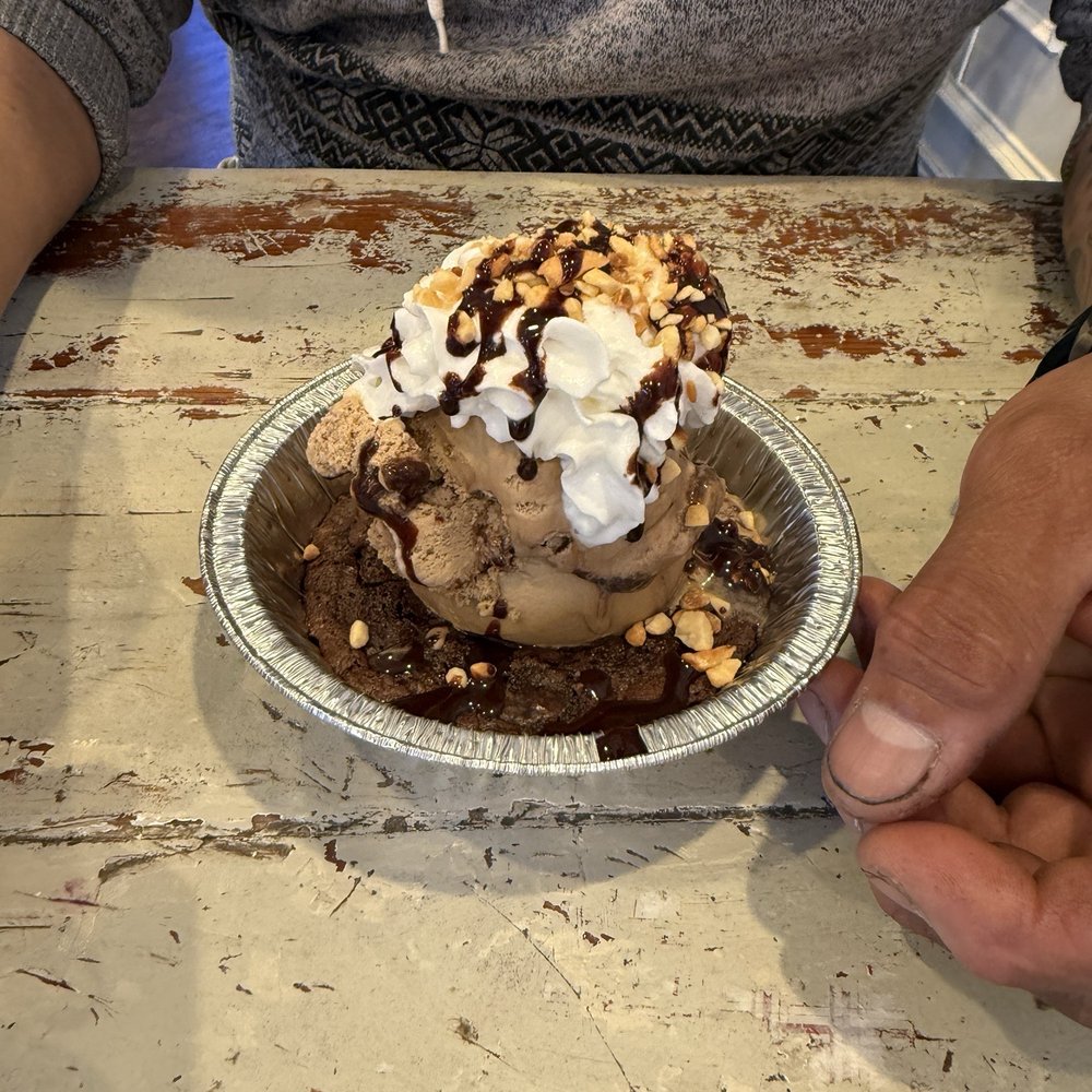 Single Brownie Sundae Single Brownie Sundae