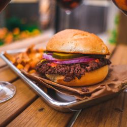 The Dirty Burger Company - Smash burger with sangria