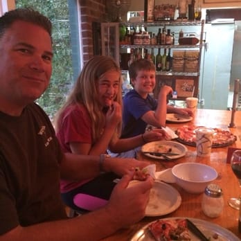 LouEddie's Pizza - Sitting at the bar! - Pizza Near Me - Skyforest, California LouEddie's Pizza - Sitting at the bar! - Pizza Near Me - Skyforest, California