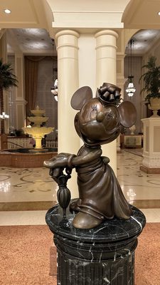 Tokyo Disneyland Hotel by null