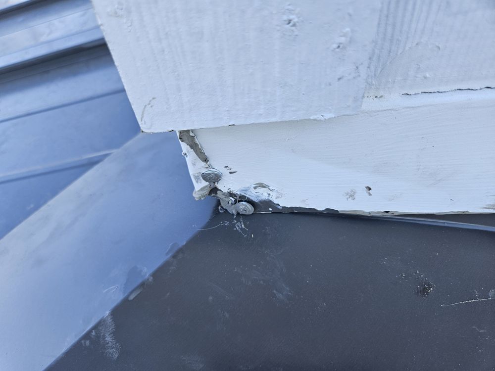 Slide of Harbor Roofing