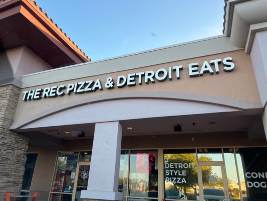 The Rec Pizza & Detroit Eats by null
