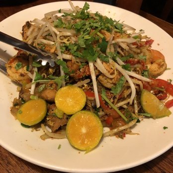 Star Noodle - Singapore Noodles - Asian Fusion Near Me - Lahaina, Hawaii Star Noodle - Singapore Noodles - Asian Fusion Near Me - Lahaina, Hawaii