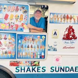 Mister Softee - Cleanest, least expensive and friendliest Mister Softee truck in Brooklyn!!!