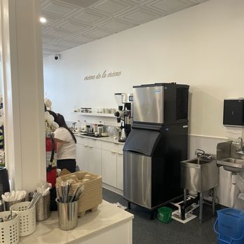 Crème Coffee - Behind the counter - Coffee & Tea Near Me - Sacramento, California Crème Coffee - Behind the counter - Coffee & Tea Near Me - Sacramento, California