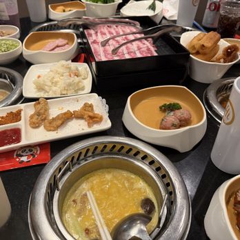 Haidilao Hotpot Arcadia - Chinese Near Me - Arcadia, California