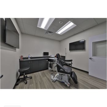 Barker Dentistry & Implant Center - Surgical suite - Cosmetic Dentists Near Me - Conroe, Texas Barker Dentistry & Implant Center - Surgical suite - Cosmetic Dentists Near Me - Conroe, Texas