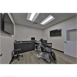 Barker Dentistry & Implant Center - Surgical suite