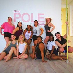 Milan Pole Dance Studio - Sexy group picture
