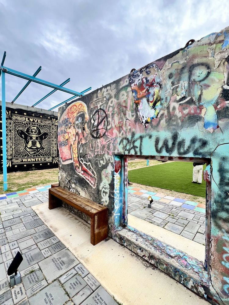 Hope Outdoor Gallery