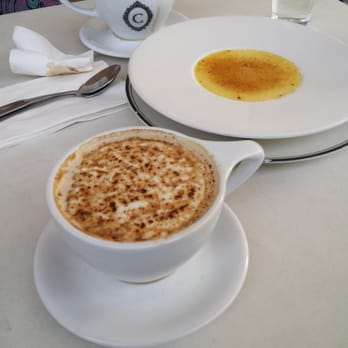 Caffe Concerto - Creme Bruleé Latte, Café latte and Creme Bruleé dessert. - Pizza Near Me - Los Angeles, California Caffe Concerto - Creme Bruleé Latte, Café latte and Creme Bruleé dessert. - Pizza Near Me - Los Angeles, California