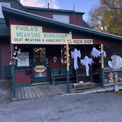 Paula's Weaving Workshop - Heaven on earth exists and it's Paula's Weaving and Rock Workshop