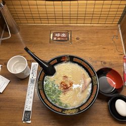 洋麺屋五右衛門ホワイティ梅田店 - Updated May 2026 - 堂山町3-1 洋麺屋五右衛門ホワイティ梅田店 - Updated May 2026 - 堂山町3-1
