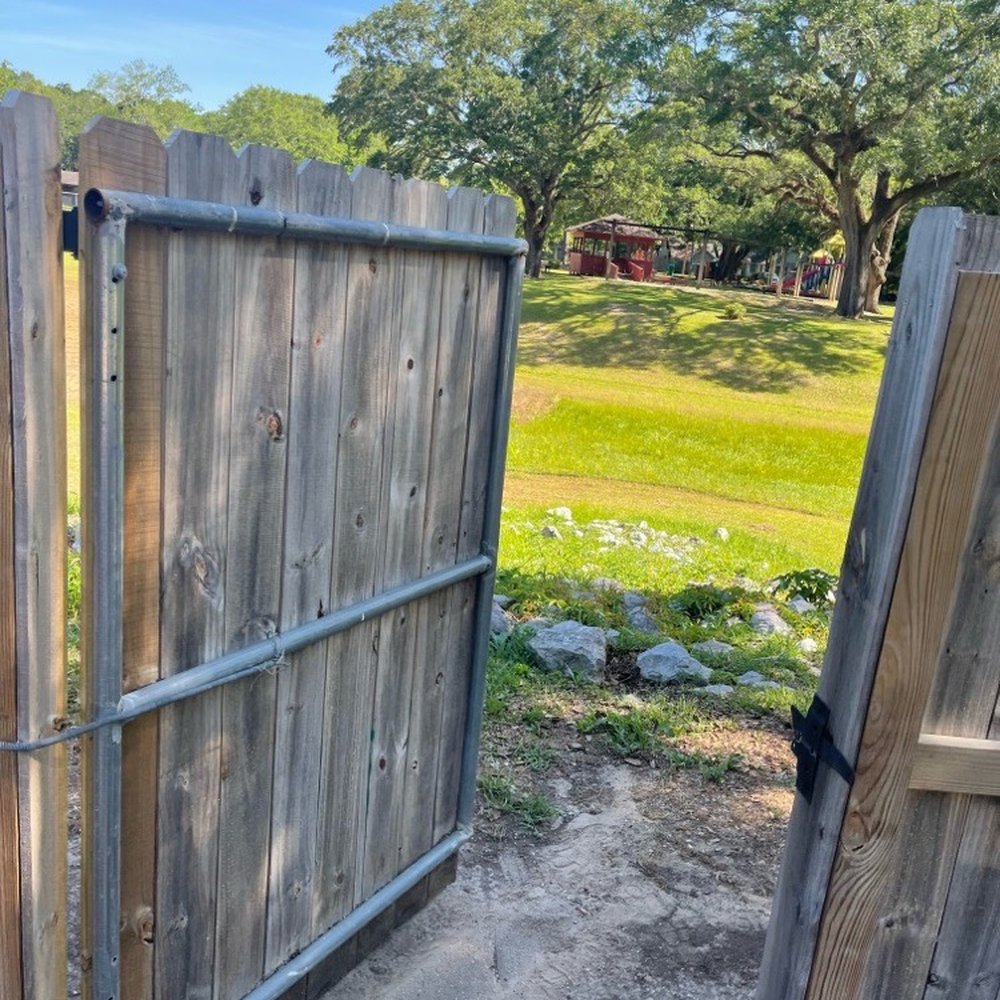 Hertz Children Park - Gate - Parks Near Me - Saraland, Alabama Hertz Children Park - Gate - Parks Near Me - Saraland, Alabama
