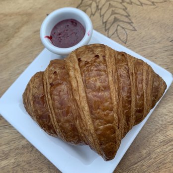 Petite Provence - U-Bake Plain Croissants 6 - Breakfast & Brunch Near Me - Portland, Oregon Petite Provence - U-Bake Plain Croissants 6 - Breakfast & Brunch Near Me - Portland, Oregon