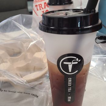 Creek Tea - oolong tea, 25% off the sweet - Ice Cream & Frozen Yogurt Near Me - Los Angeles, California
