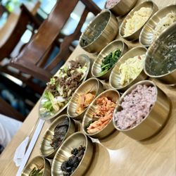 K-Mom’s Kitchen - Bulgogi with 10 Side Dishes