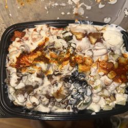 Shah's Halal Food - Chicken & lamb combo platter (with every topping)