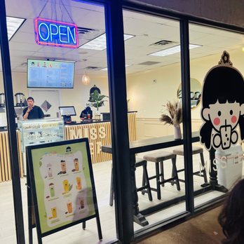Miss Tea - Entrance - Bubble Tea Near Me - Miami, Florida
