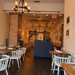 Zeugma Mediterranean Grill - From our table to rear of restaurant