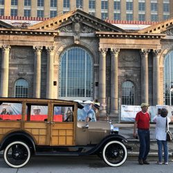 Antique Touring Company