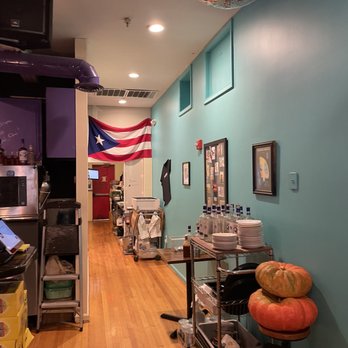 Qui Qui DC - Puerto Rican Near Me - Washington, DC, District of Columbia