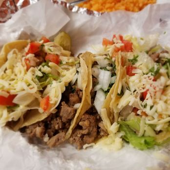 Las 2 Huastecas - 2 American style and 8 Mexican style Azada (steak) tacos, rice and beans. Great flavor, and value - Mexican Near Me - Blue Ridge, Georgia Las 2 Huastecas - 2 American style and 8 Mexican style Azada (steak) tacos, rice and beans. Great flavor, and value - Mexican Near Me - Blue Ridge, Georgia