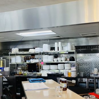 An Di Dzo - I love the open kitchen, it allows us to see how clean the kitchen is. - Vietnamese Near Me - Honolulu, Hawaii An Di Dzo - I love the open kitchen, it allows us to see how clean the kitchen is. - Vietnamese Near Me - Honolulu, Hawaii
