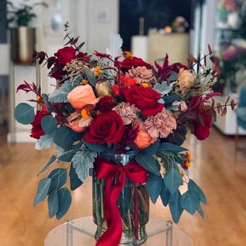 Divine Creations - breathtaking! The florist ate this up and left no crumbs. - Wedding Planning Near Me - Hanford, California Divine Creations - breathtaking! The florist ate this up and left no crumbs. - Wedding Planning Near Me - Hanford, California