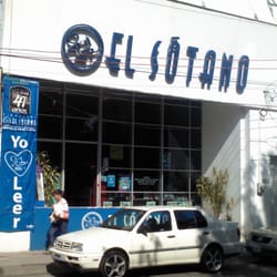 El Sótano - Fachada de la Libreria.