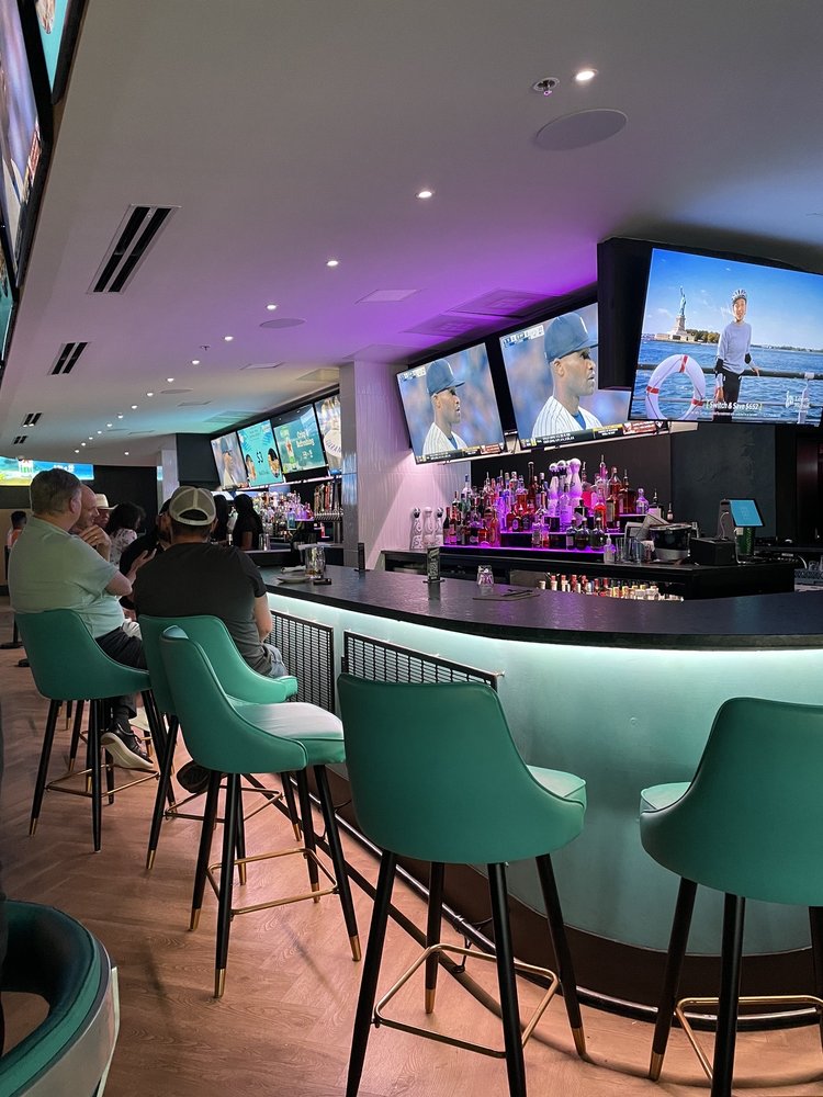 TROPHY CHEST SPORTS BAR AND CLUB DALLAS 58 Photos & 18 Reviews