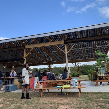 Windridge Vineyards - Outdoor tasting room! - Wineries Near Me - Darnestown, Maryland Windridge Vineyards - Outdoor tasting room! - Wineries Near Me - Darnestown, Maryland