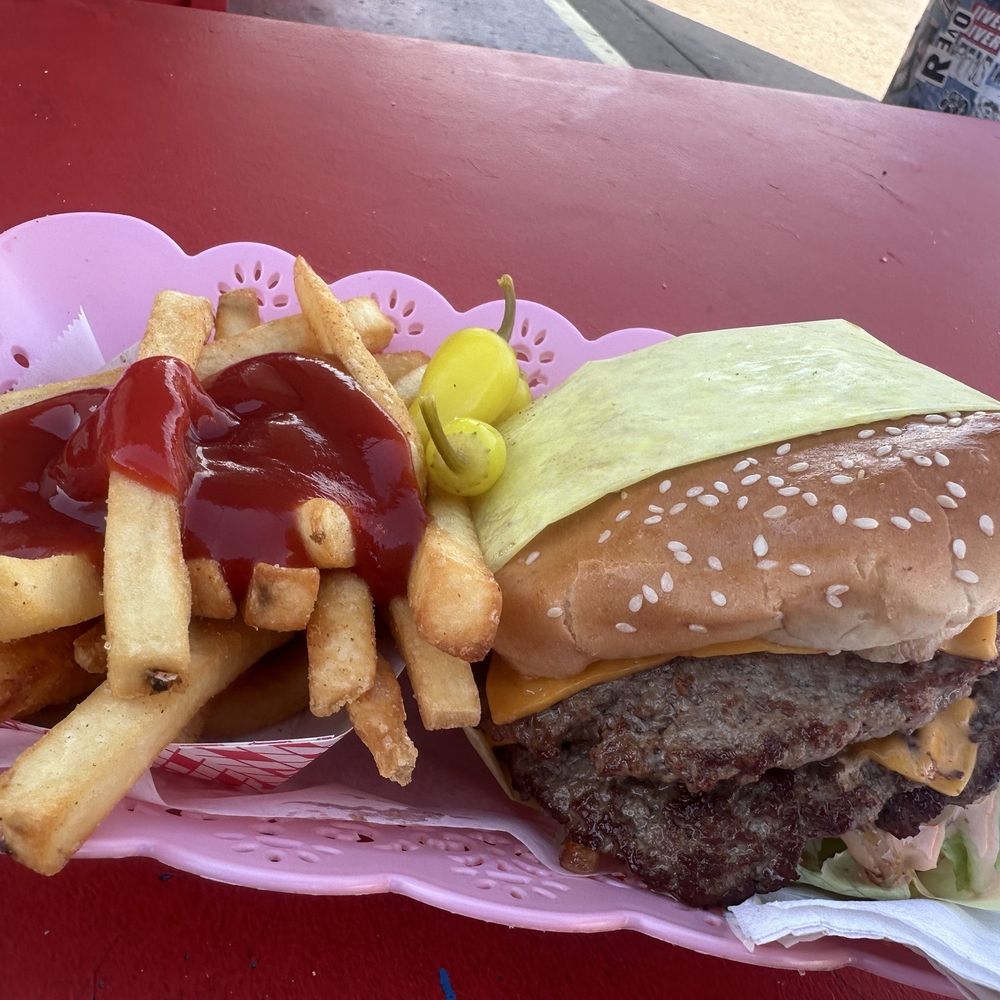 Dave's Burgers - Amazing Berger - Burgers Near Me - Long Beach, California Dave's Burgers - Amazing Berger - Burgers Near Me - Long Beach, California