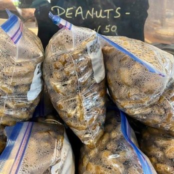 Toombs County Farmers Market - Louie's Famous Boiled Peanuts - Farmers Market Near Me - Lyons, Georgia