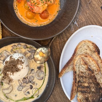 H Tasting Lounge - Lounges Near Me - Vancouver, British Columbia