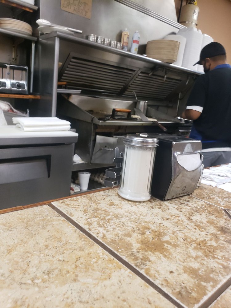 JOE’S GRILL Updated August 2024 13 Photos 5102 S Racine Ave