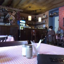 Malý Ráj - The best alternative of the Czech pubs,Chinese/Vietnamise bistros or the insanely expensive Greek restaurant in the area of Prg6