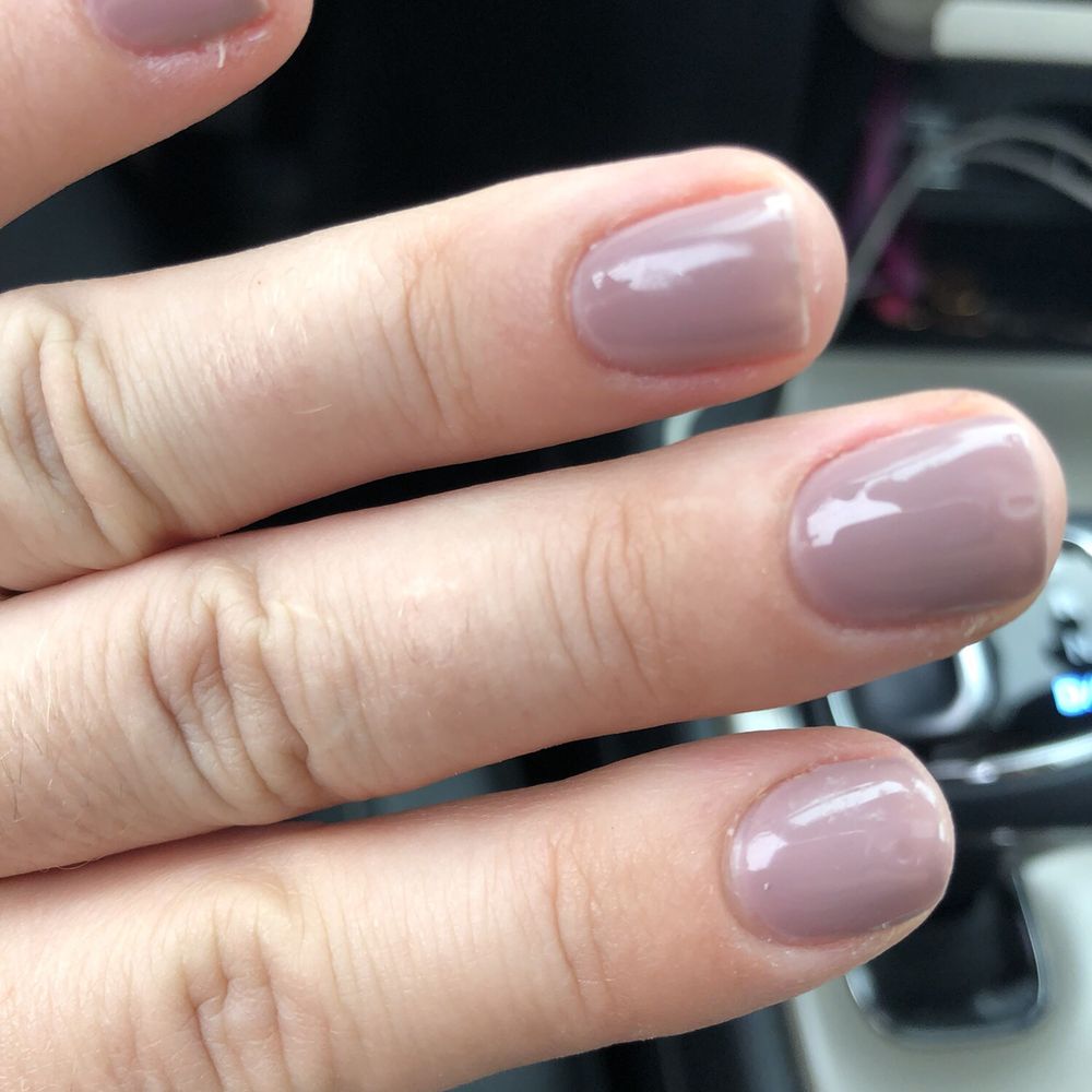 Velvet Nails - Divots and wrinkles in my nails that were done 45 minutes prior to this. This is a no chip - Nail Salons Near Me - Oak Lawn, Illinois