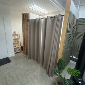 Vitality Oasis Wellness Center - Undersea/Hyperbaric Medicine Near Me - SPRING, Texas