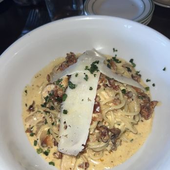 IL Primo - Chicken Carbonara - Cocktail Bars Near Me - Chattanooga, Tennessee IL Primo - Chicken Carbonara - Cocktail Bars Near Me - Chattanooga, Tennessee