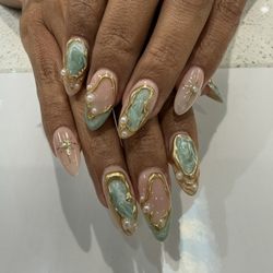 Nail Place - LA