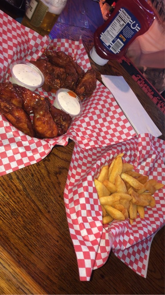 SPYKES BAR AND GRILL - Updated January 2026 - 22 Photos & 24 Reviews ...