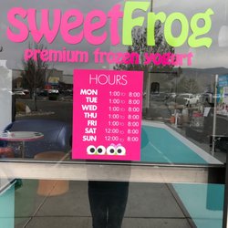 The sign saying it's open but it's really closed????????