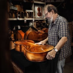 Bellwood Violin - Proprietor Bacon at work