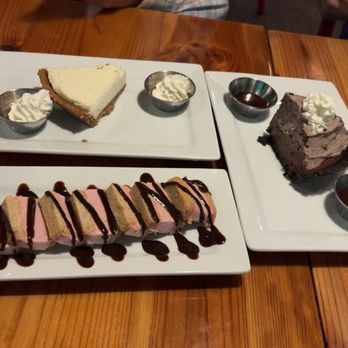 Beijing On Grove - Key lime pie, Oreo mocha pie, and strawberry shortcake of some sort - Bars Near Me - Richmond, Virginia Beijing On Grove - Key lime pie, Oreo mocha pie, and strawberry shortcake of some sort - Bars Near Me - Richmond, Virginia